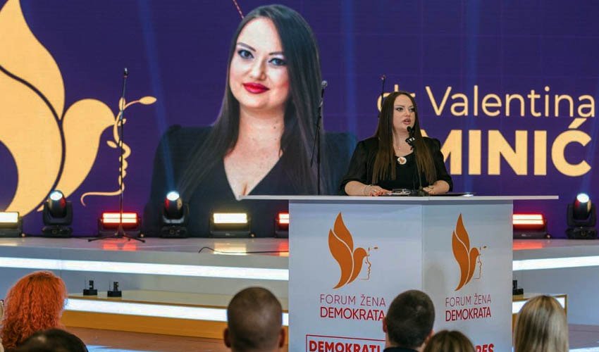 Minić: Na metar od spomen obilježja mladih barskih heroina i heroja dva kontejnera za otpad