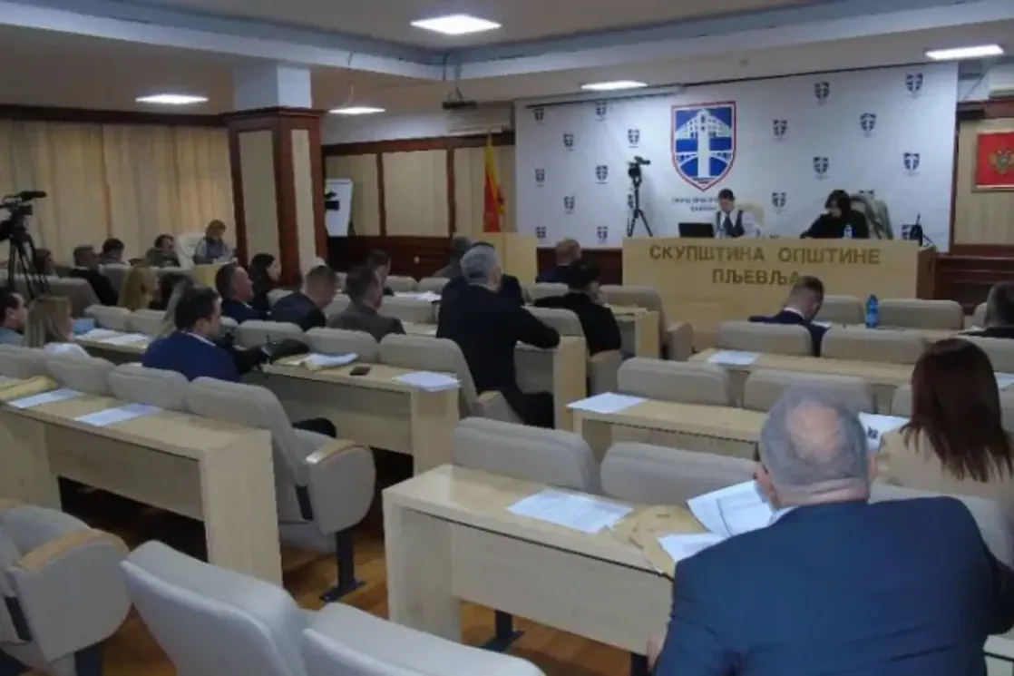 Hitna sjednica SO Pljevlja: Traže zaštitu djece, subvencije za struju i nabavku klima za domaćinstva