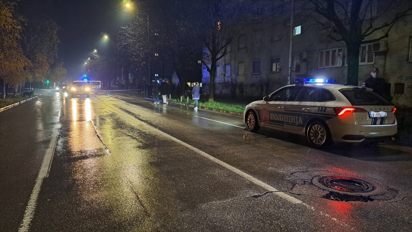 Nikšić: Vozilo naletjelo na pješake, teže povrijeđene dvije osobe