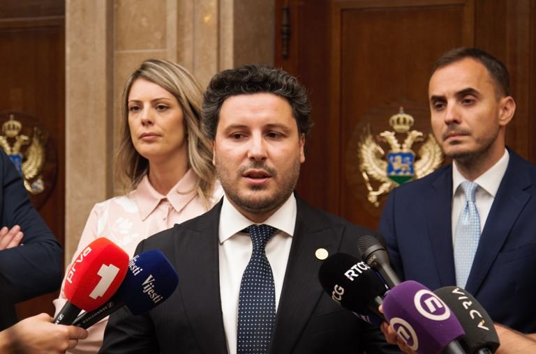 Abazović: Kriminal na ulice se vratio kroz ljude koji su u sektoru bezbjednosti i generalno u Vladi