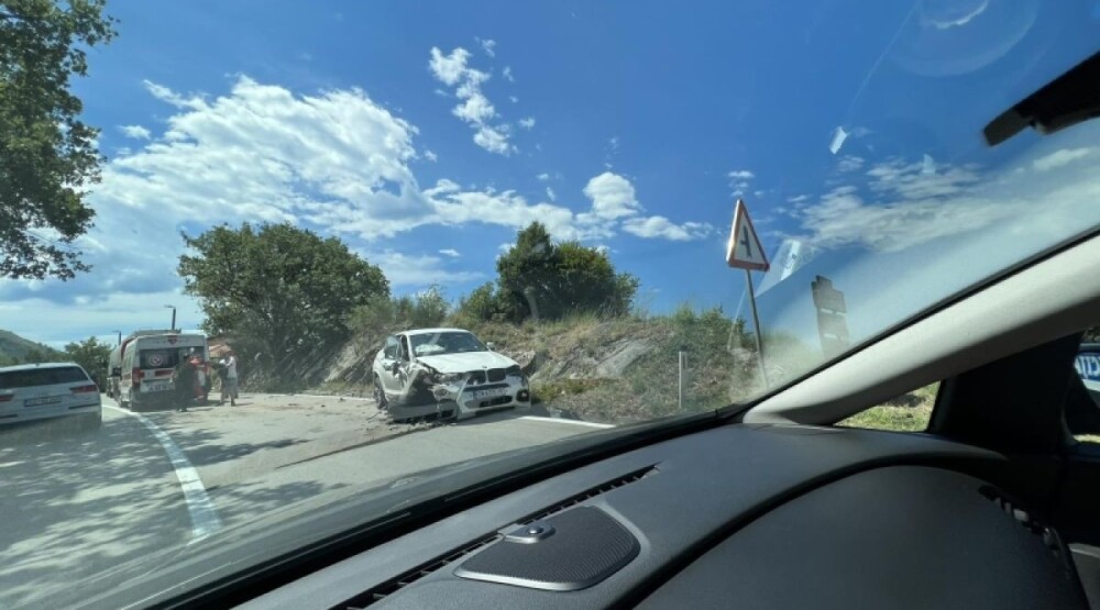 Sudar cistjerne i automobila, jedna osoba teže povrijeđena