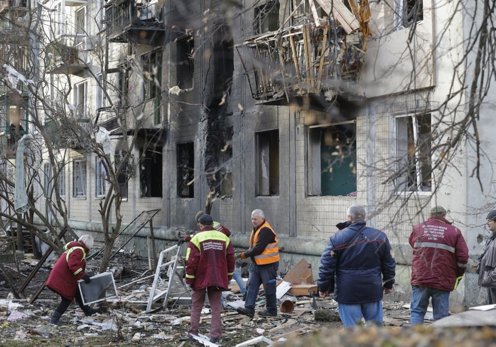 Rusija ubila četiri osobe u velikom napadu na Kijev