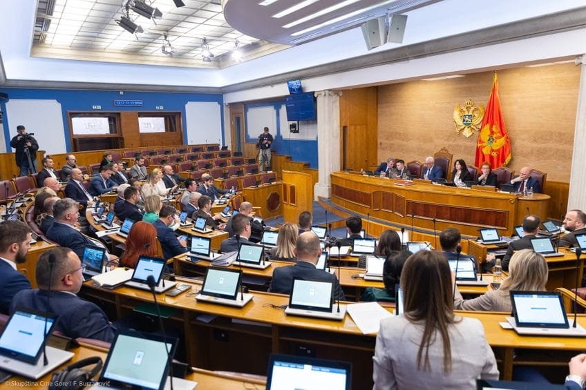 Poslanici naredne sedmice o budžetu i odluci o zaduživanju