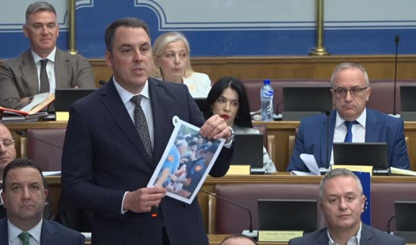 Vuković: Negator genocida u Srebrenici i crnogorskog identiteta najviše državno priznanje dodijelio dvojici sebi sličnih