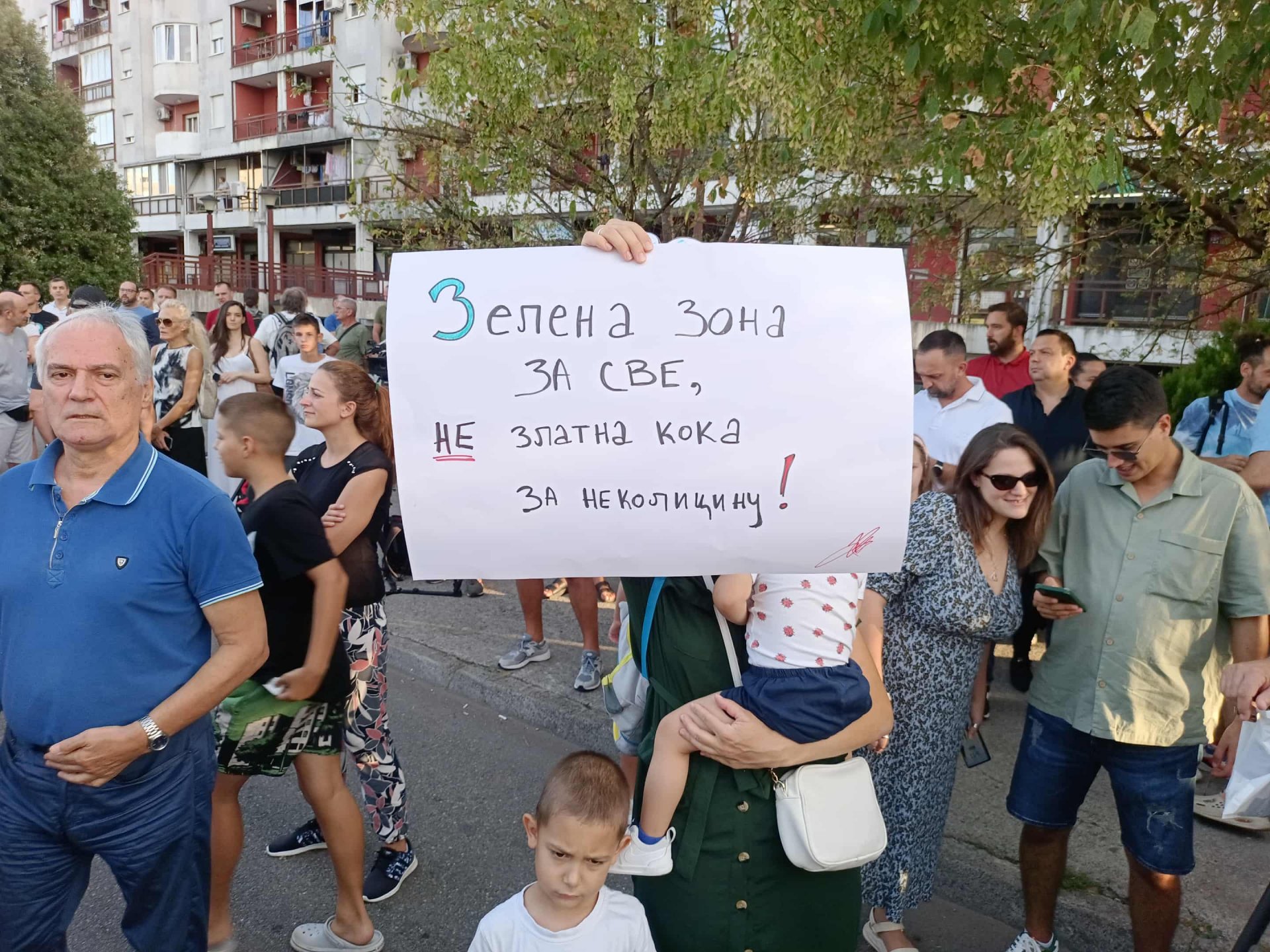 VIDEO Protest u Ulici 27. marta: Zabjelo neće dozvoliti izgradnju zgrada, spremni i na radikalizaciju