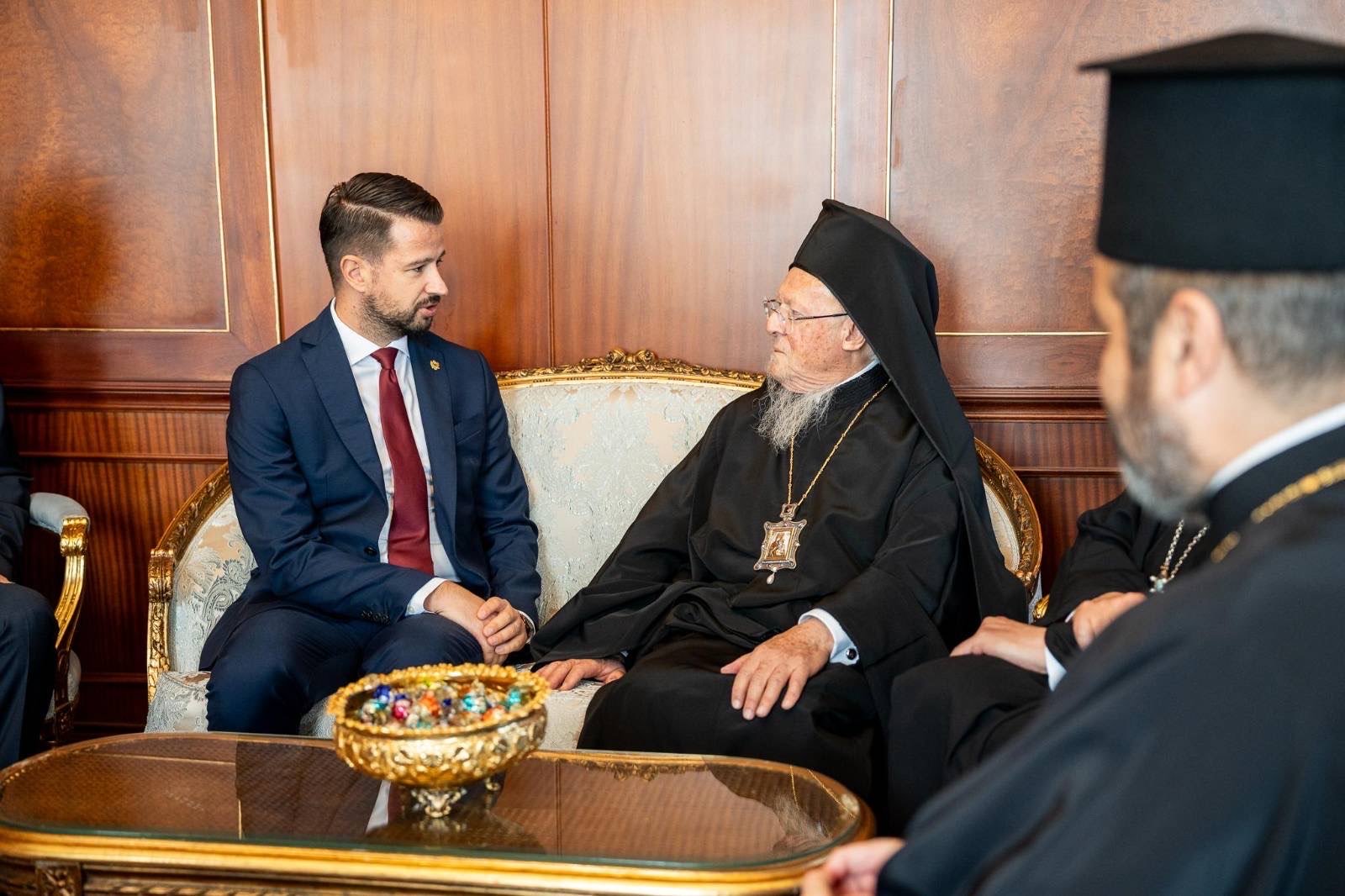 Milatović sa vaseljenskim patrijarhom: Zakonom o slobodi vjeroispovijesti i temeljnim ugovorima na savremen način uredili smo pitanje vjerskih prava i sloboda