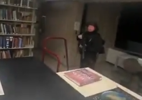 Pucnjava u SAD: Ubijena dva studenta, devet osoba povrijeđeno, pojavio se snimak napadača