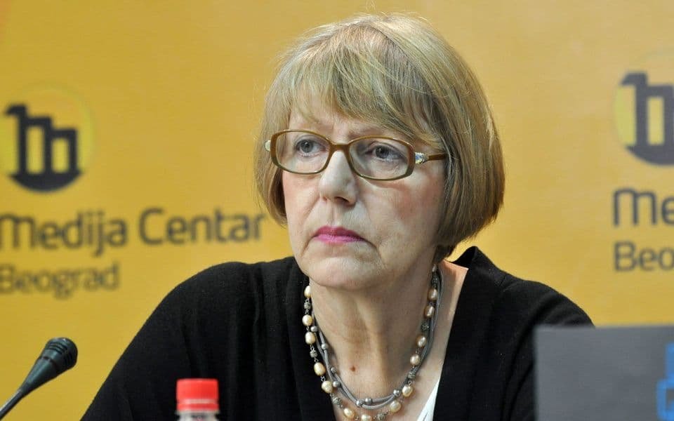Biserko: Puca Vučićev sistem straha, propagande i sjedjenja na dvije stolice