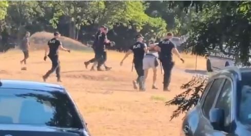 UŽIVO Blokade i privođenja u Srbiji; Dačić: Policija nastupa bez upotrebe suvišne sile