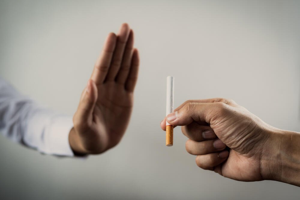 Niži porezi na bezdimne alternative podstiču pušače da se odreknu cigareta