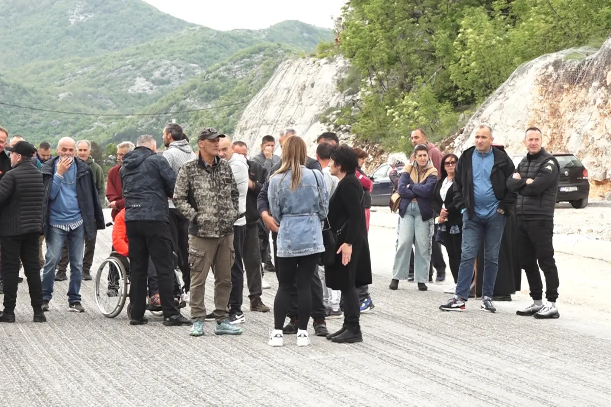 Tri sata blokade, građani Cetinja poručili: Ukoliko institucije nastave da ćute protesti bi mogli biti radikalizovani