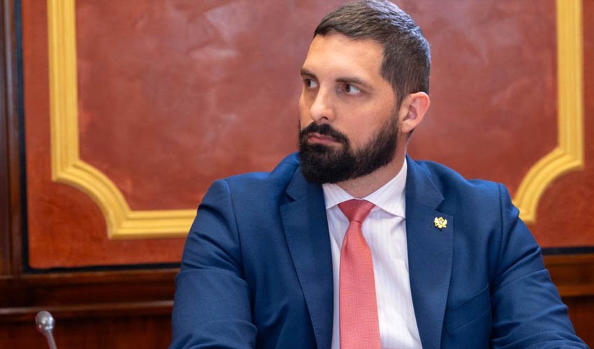 Leković odgovorio Sokolu: Trilogija propasti u jednoj ličnosti