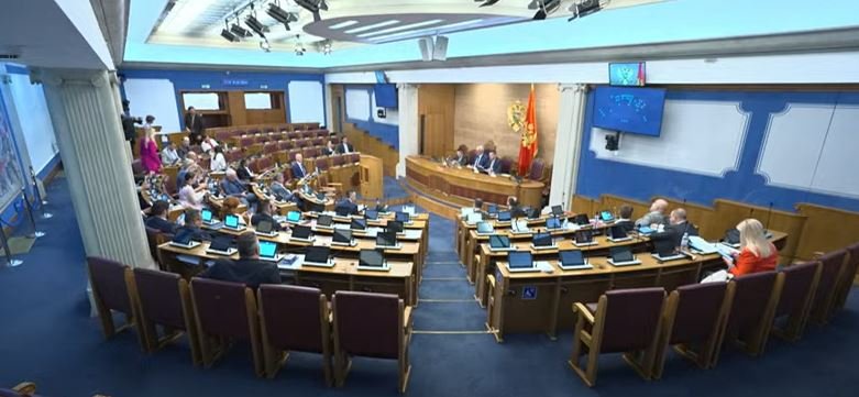 Skupština usvojila izmjene Zakona o sprečavanju pranja novca i finansiranju terorizma