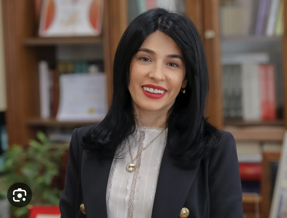 Bojanić Lalović poručila Mandiću: Mlade treba vaspitavati na univerzalnim vrijednostima, a ne na jednonacionalnim mitovima