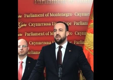 Nikolić: Ništa nam ostavka Spajića neće značiti ako Crna Gora doživi slom javnih finansija