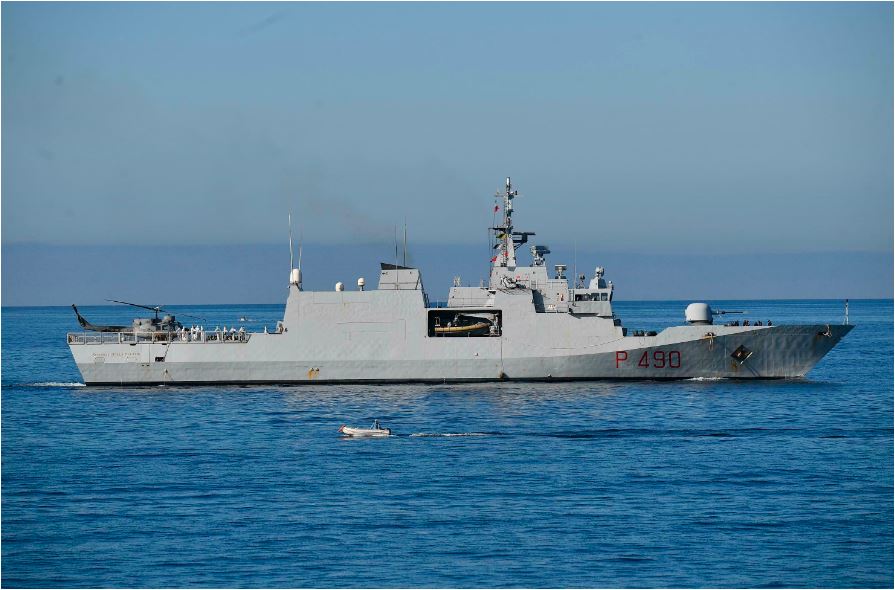 Evakuacija sa broda kod Lampeduze nakon 19 dana "zarobljeništva"