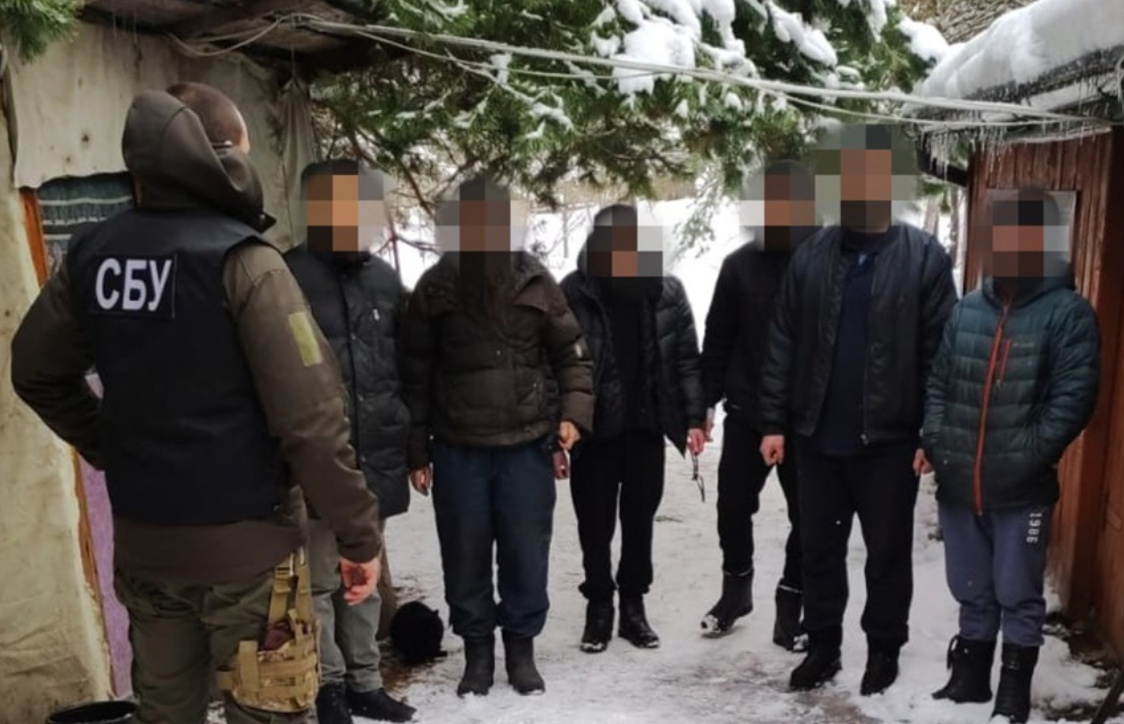 U manastirima i kriminalci u bjekstvu – nove racije u Ukrajini