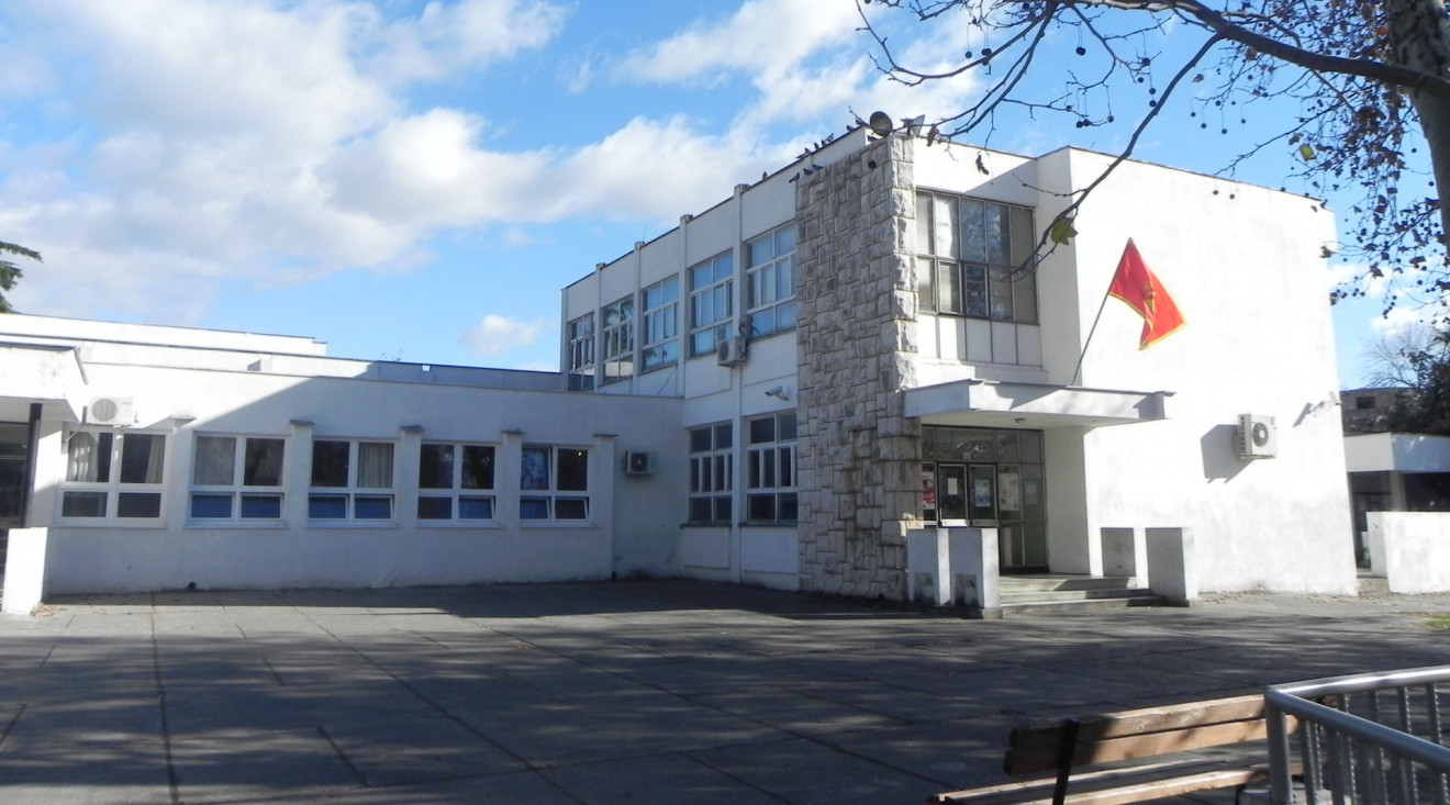 Umjesto koluta naprijed, đaci u OŠ Sutjeska učili da crnogorska nacija i crkva ne postoje