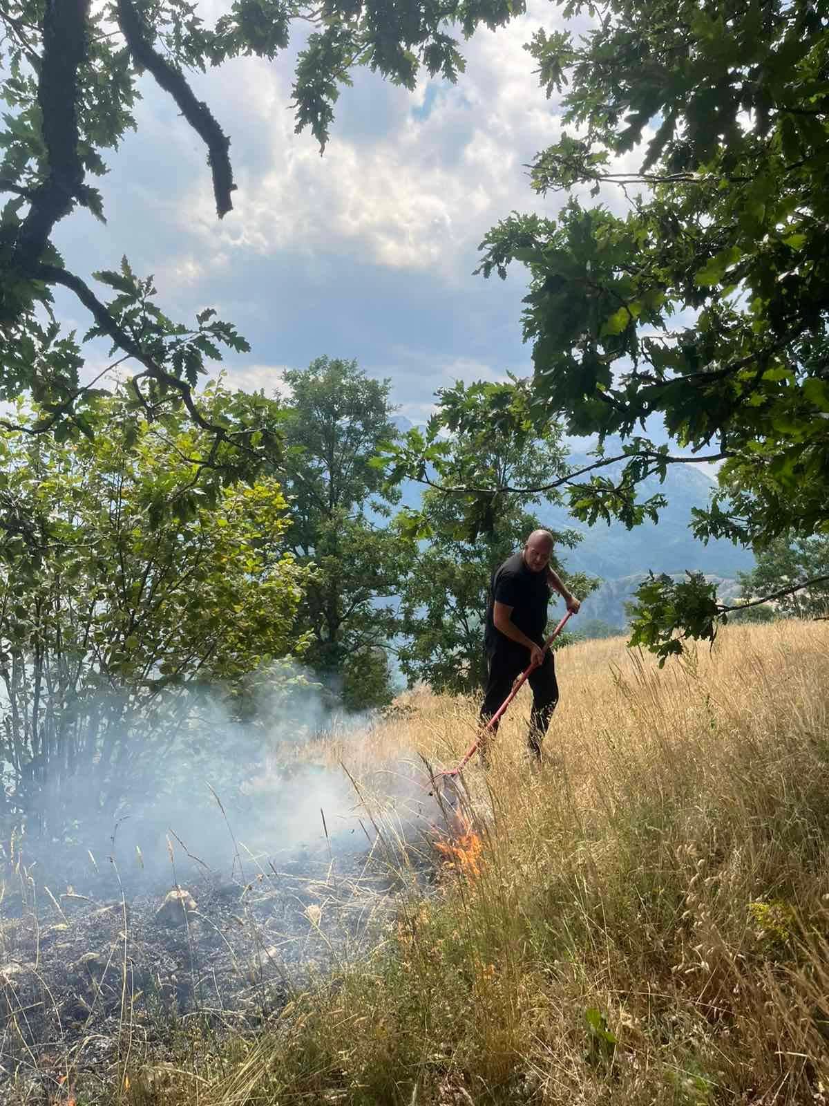 Šavnik: Lokalizovan požar u selu Duži