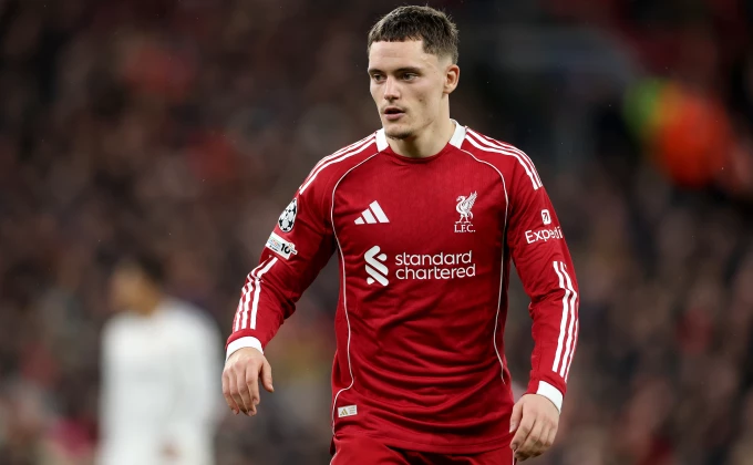 Čelsi razbijen, Liverpul jedva do boda