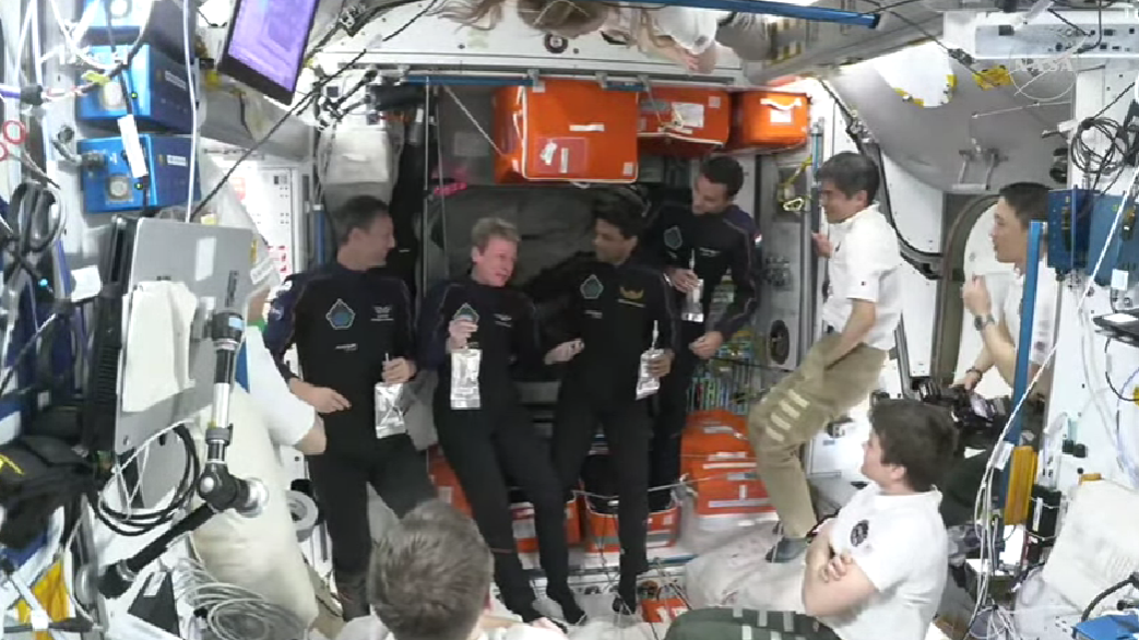 Astronauti iz Indije, Poljske i Mađarske se vraćaju sa iskusnom NASA veterankom sa svemirske stanice
