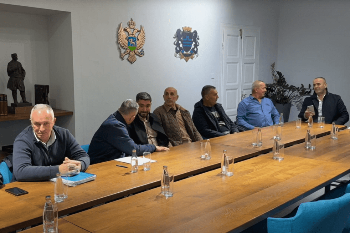 Mujović nakon sastanka sa Botunjanima: Nijesmo postigli kompromis; Stijepović: Ne prihvatamo prijedlog gradonačelnika