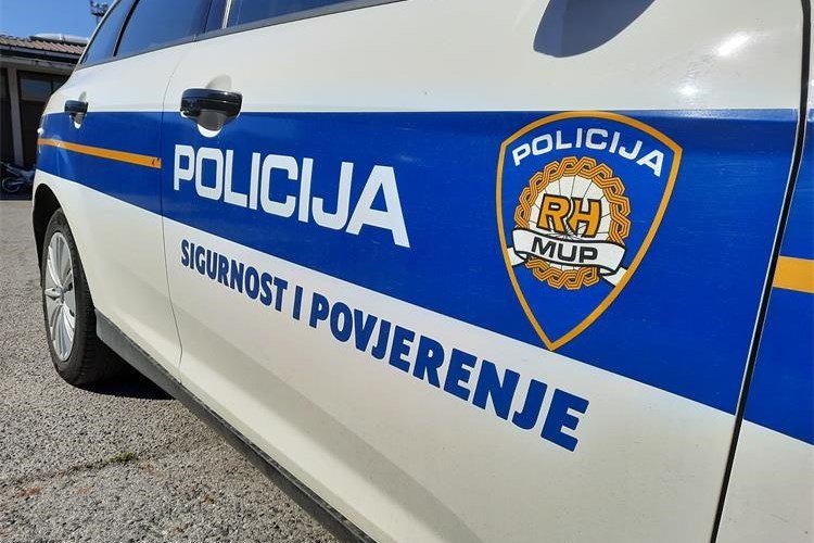Hrvatska: Ubio suprugu u autu pa izvršio samoubistvo