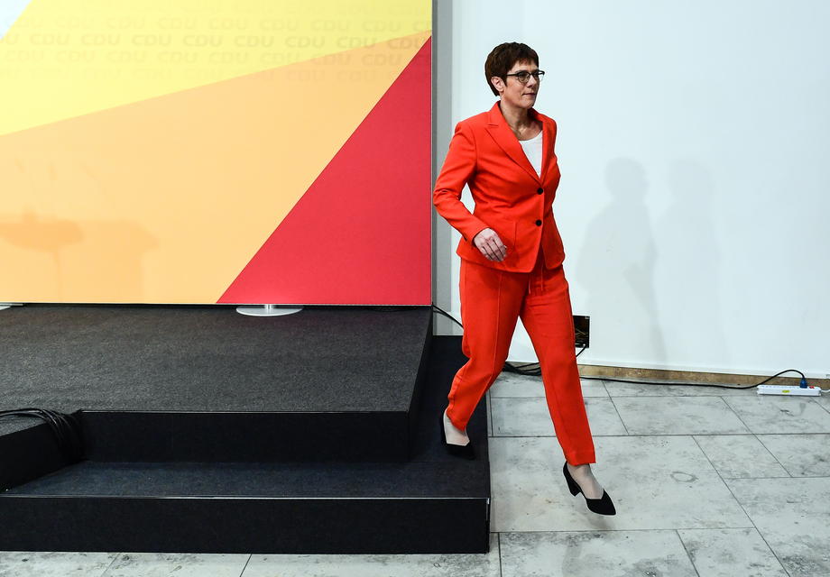 Šok u Njemačkoj: Merkelina nasljednica odustala od kandidature za kancelara