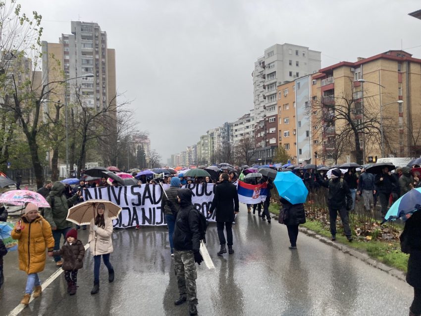 Mladić pretučen u Novom Sadu: Vučiću, možemo svaki dan da protestujemo