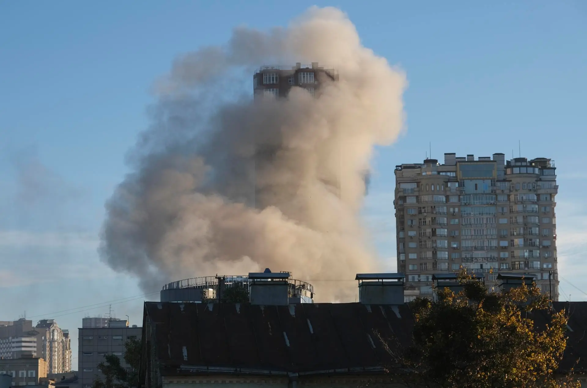 Rusija tvrdi da je oborila desetine ukrajinskih dronova