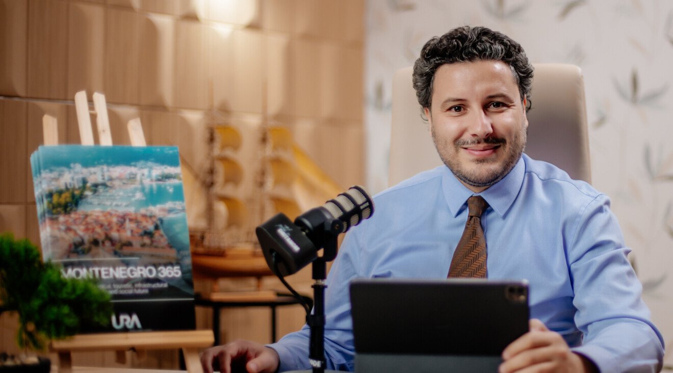 Abazović: U deset dana slagali za 100 miliona eura, država prezadužena, a zdravstvo i penzioni fond u kolapsu