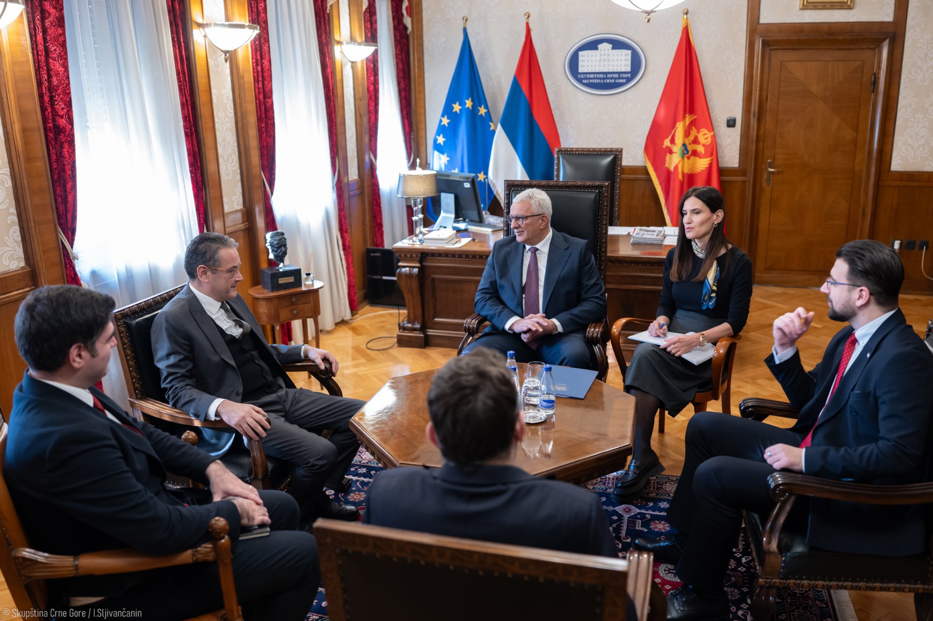 Mandić sa Kalkavanom: Dodatno unaprijediti odnose dolaskom novog ambasadora