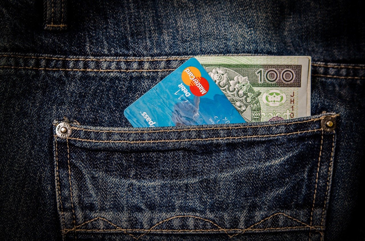 Ulcinj: Procesuirano lice blisko OIL, osumnjičen za prevaru kojom je pribavio 130.000 eura