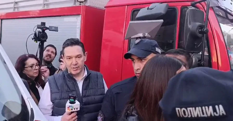 Beograd: Napadnut Nemanja Šarović dok je izvještavao ispred Skupštine (video)