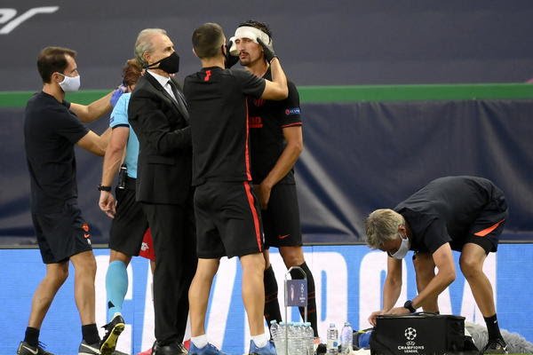 Saviću nakon žestokog sudara pukla arkada