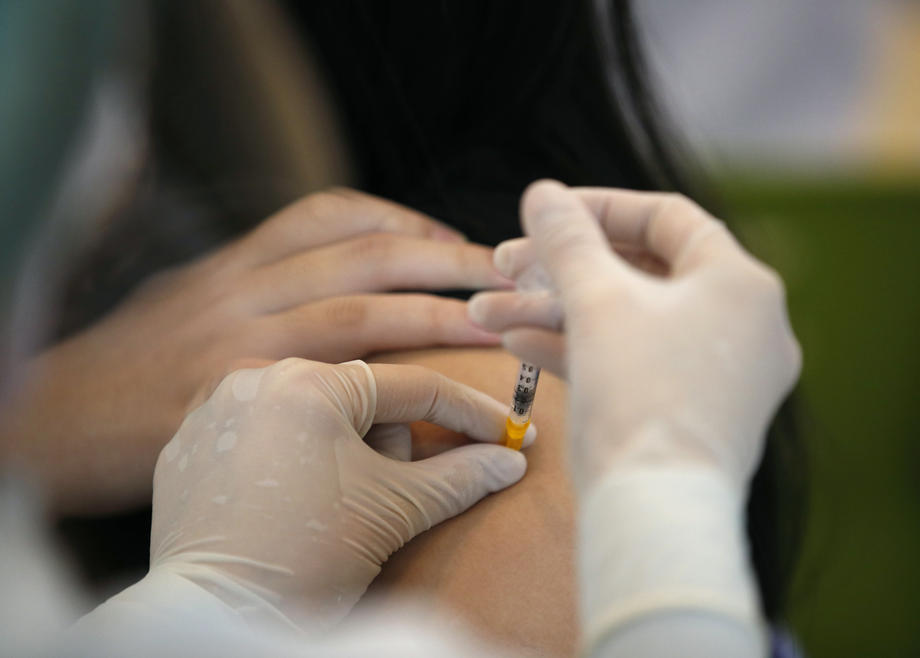 Fajzer vakcina ima dovoljno u Podgorici, ne treba zakazivanje