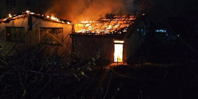 Hiljade građana na ulicama Skoplja zbog smrti 63 osobe u požaru u diskoteci: Porodice traže pravdu i nezadovoljne su istragom