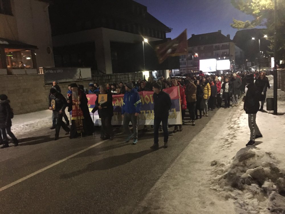 Na protestnim litijama u Crnoj Gori večeras prisustvovalo 62.000 ljudi
