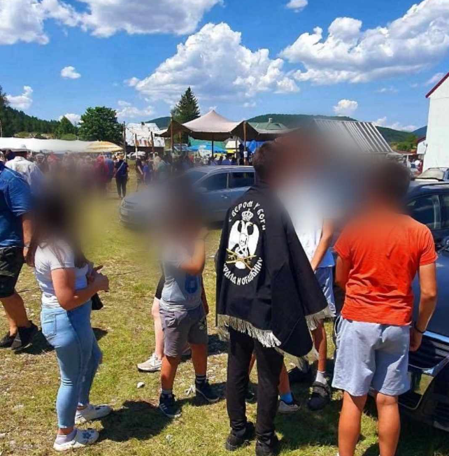 Crnogorskih zastava sve manje, na Žabljaku na 13. jul razvijena crna četnička