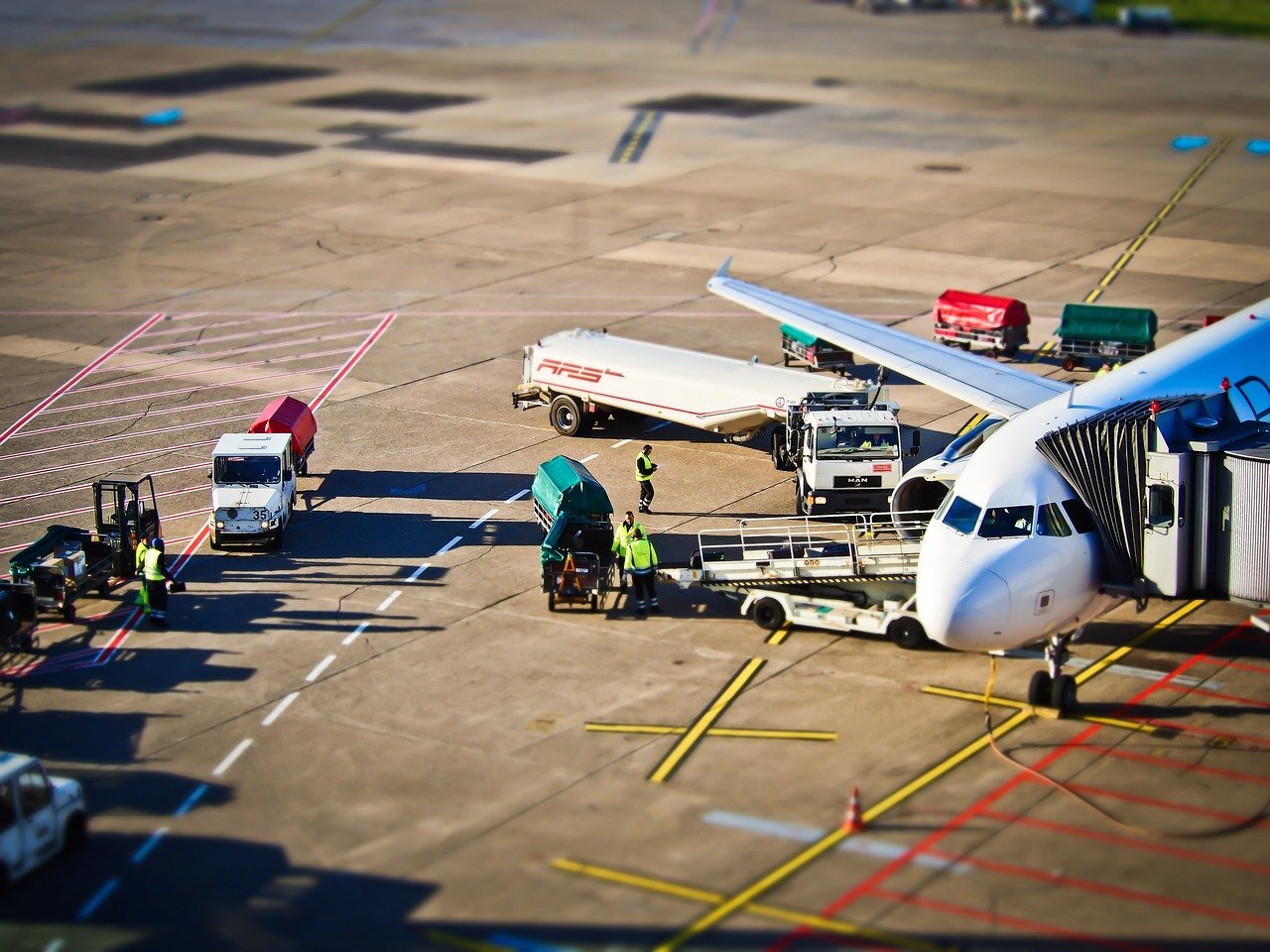 Pojava dronova omela letove u Kopenhagenu i Oslu, aerodromi jutros otvoreni