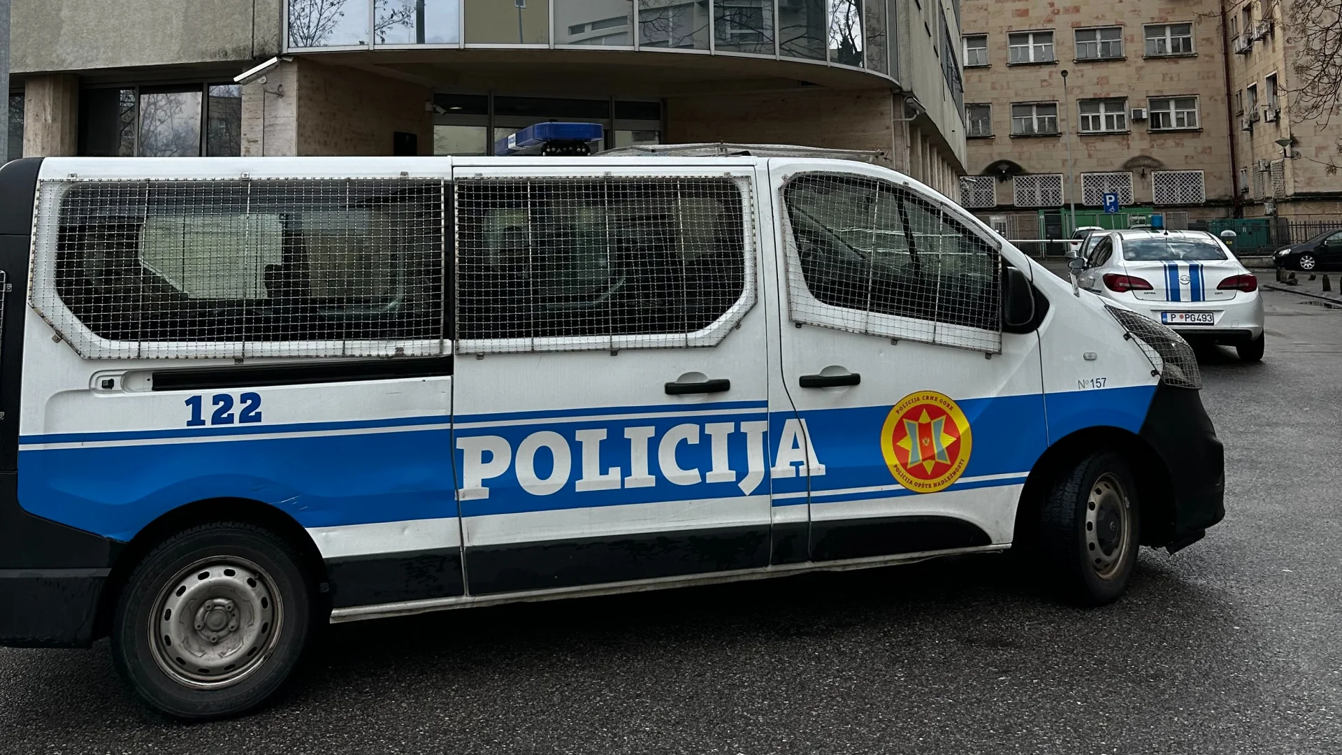 Uhapšen vozač autobusa u Plavu zbog alkohola u organizmu, trebalo da vozi đake na ekskurziju