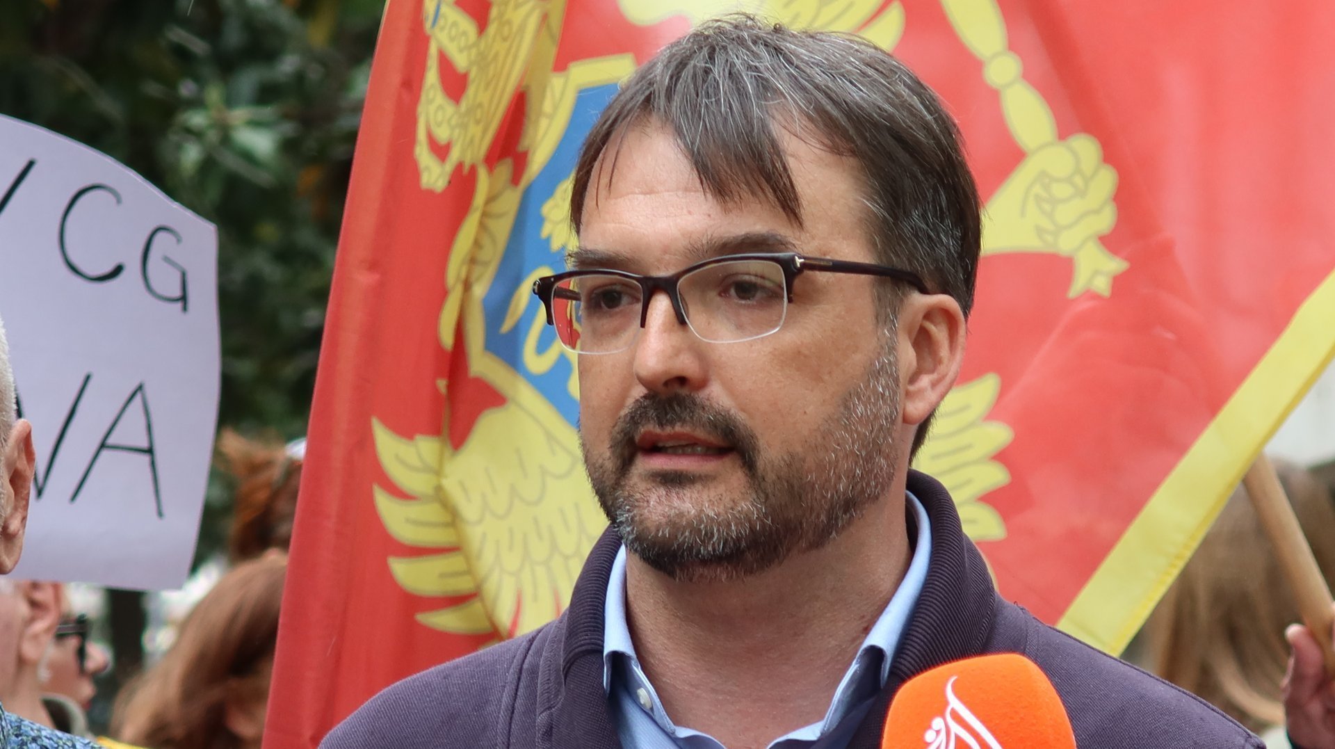 Belan: Pitanje za PES -Da li je za turizam pogubnije što je jedan od dva aviona svako malo u kvaru ili protest na Kruševom ždrijelu