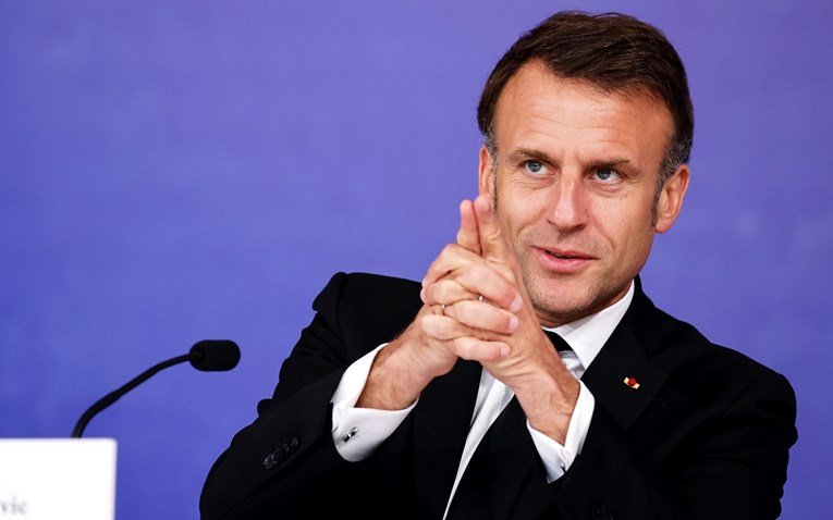 Macron iznio novu ideju o francuskom nuklearnom oružju. Napala ga desnica i ljevica