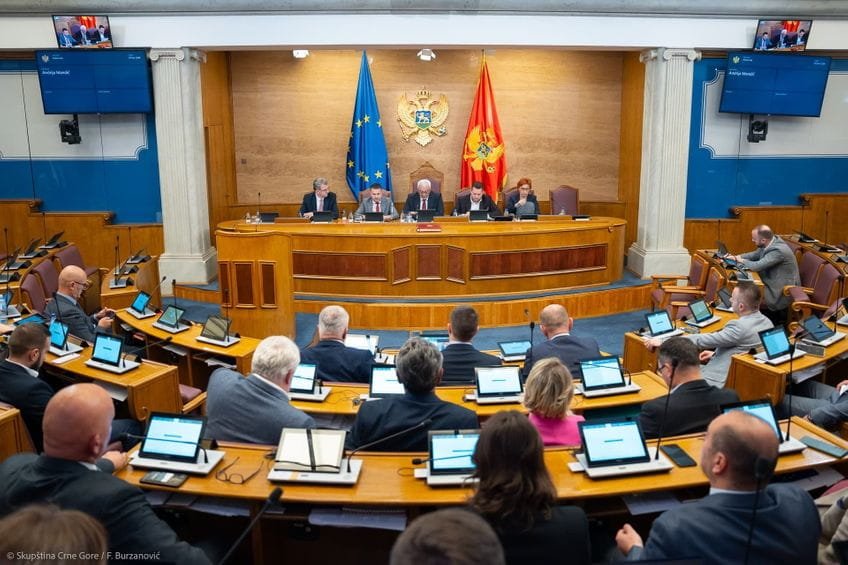 Skupština nastavlja rad  śutra, glasanje za sudije Ustavnog suda ipak tek 25. novembra?