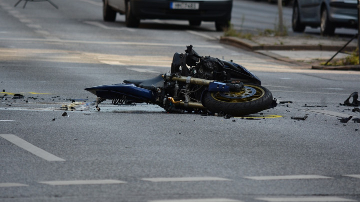 Srbija: Direktan sudar motociklista, dvojica mladića poginula na licu mjesta!