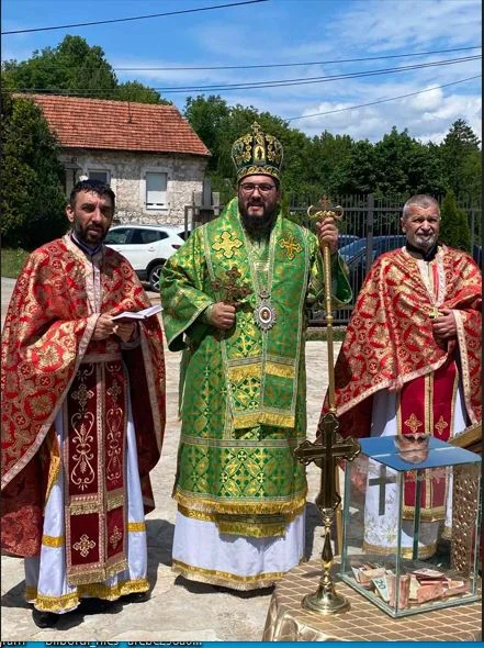 Crnogorska crkva proslavila Trojičindan u Nikšiću