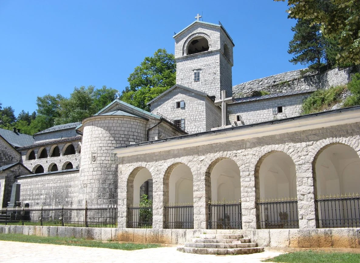 Poništeno poravnanje: Za 24 godine Prijestonica Mitropoliji SPC uplatila skoro 144 hiljade eura