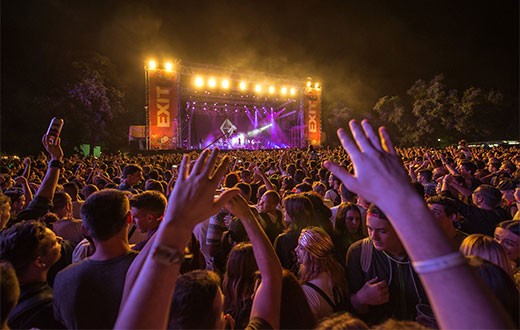 Reagovanje "Exita" na tekst Antene M