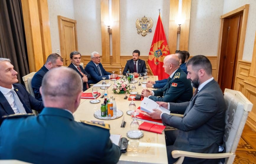 Razriješen general Lazarević, imenovan Vuksanović