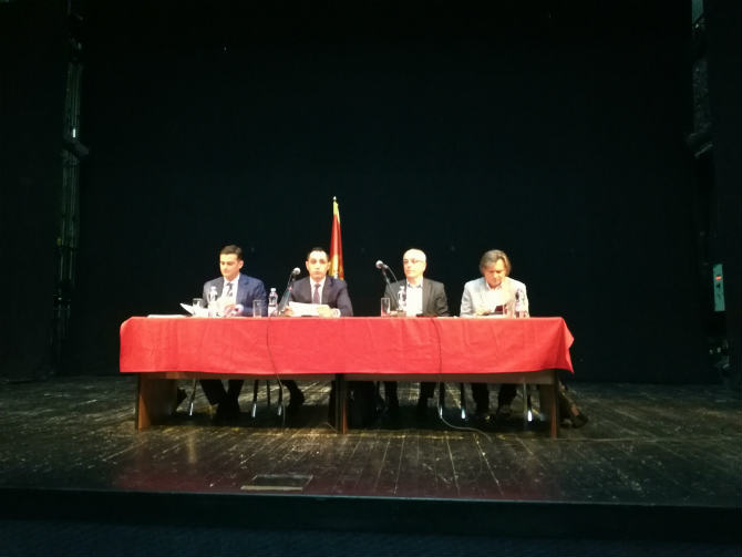 Bez oduzimanja ingerencija opštinama, favorizuju se domaće kompanije...